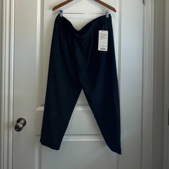 lululemon athletica Pants - BNWT Namaskar Crop Pants SIZE 12 LULULEMON LADIES